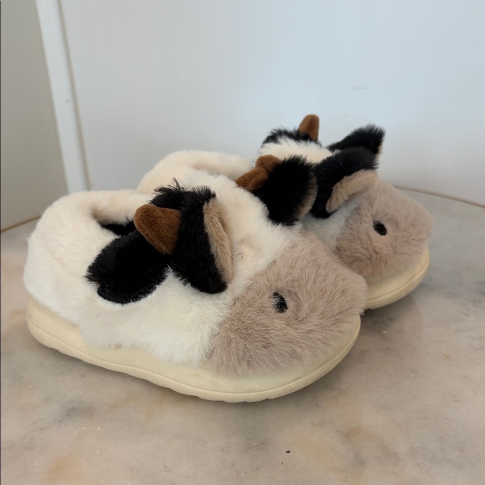 Kids Plush Cow Slipper Shoes - White and Brown